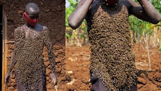 A Man Covered With Thousands Of Bees On His Body Extraordinary People