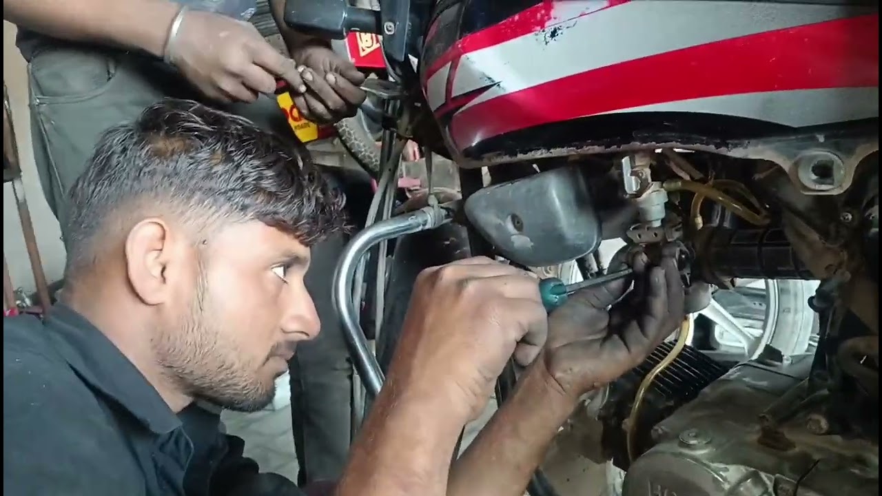 बाइक की सर्विस करा ली