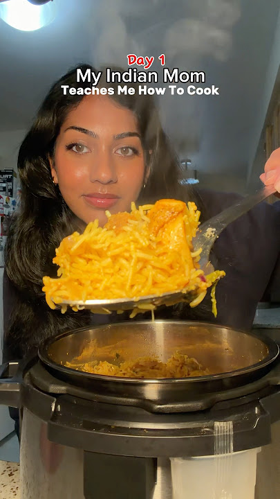 Cooking Chicken Biriyani🧡 #food #recipe #indianfood #chickenbiryani