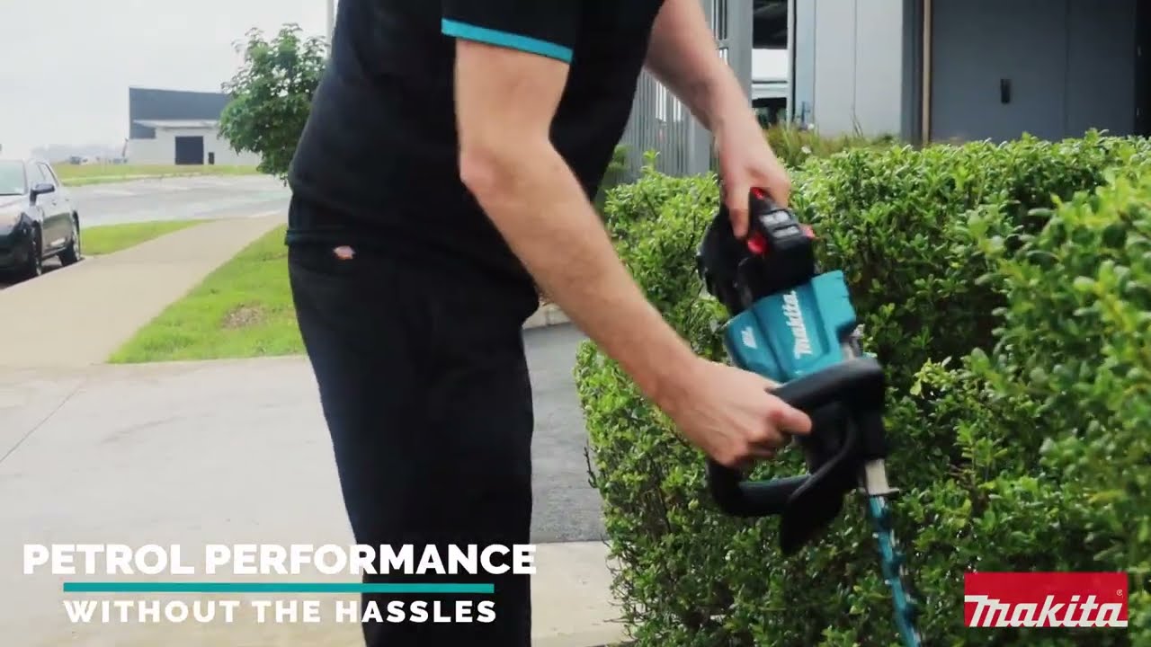 Makita 18v LXT Brushless Hedge Trimmer - YouTube