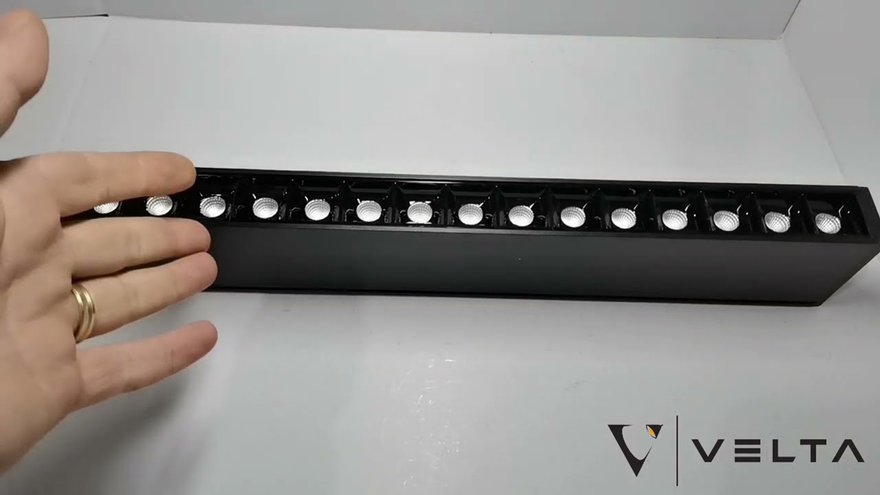 Prezentare Corp de iluminat lineare suspendat UGR17 CRI90 led OSRAM