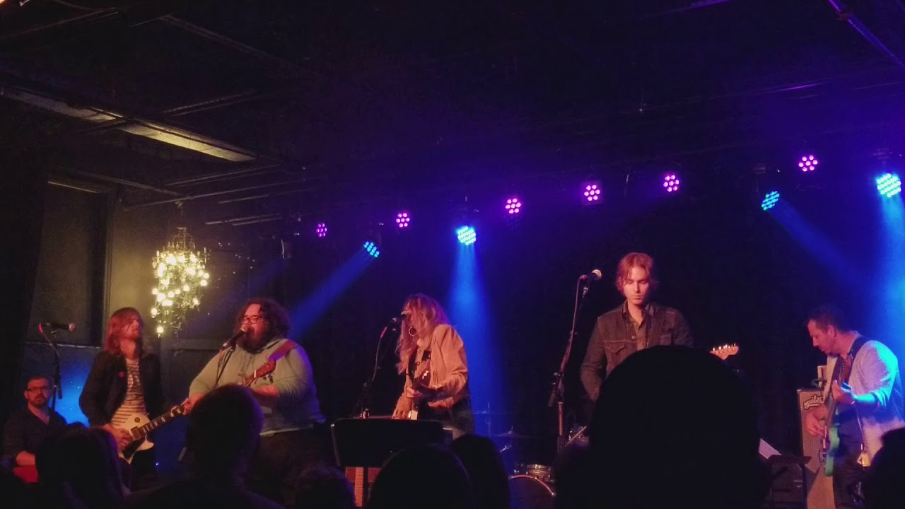 camera iphone 8 plus apk Elizabeth Cook, John Latham, Andrew Leahey 