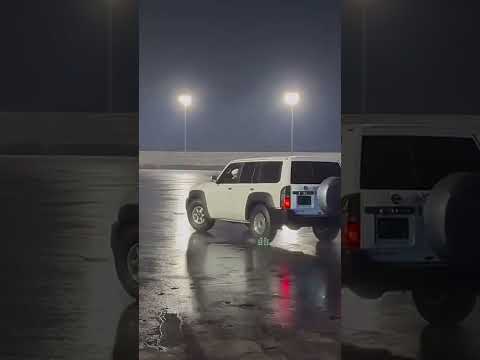 استعراض وتزلج فتك ابيض حلبة ام القيوين نيسان تفحيط فتك اكسبلور لايك Video Viral Vtc