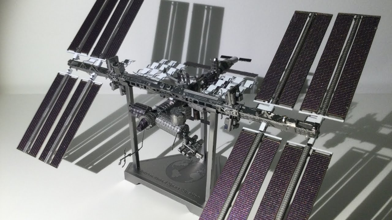 Making an Incredible International Space Station model | Metal Earth ...