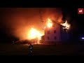Ehemaliger Hof in Blaichach steht in Flammen - Straßen sind gesperrt