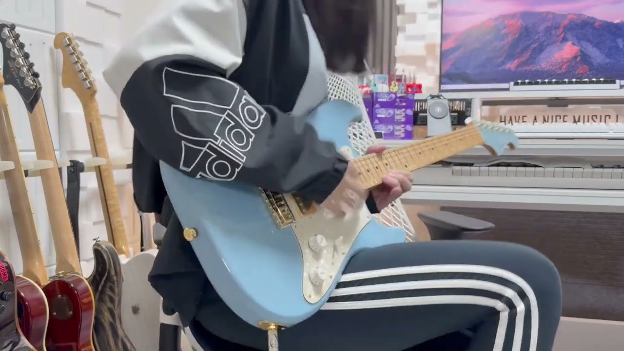 I tried playing the guitar solo of 