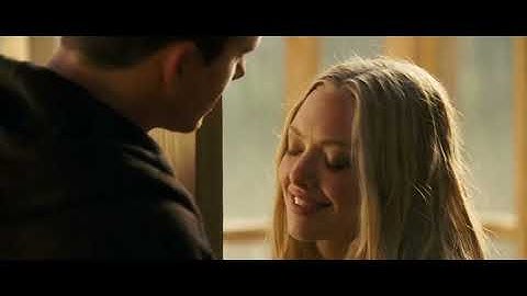 The most tender first kiss in romcom history (ft. Amanda Seyfried) | Dear John (2010) | Screenfinity