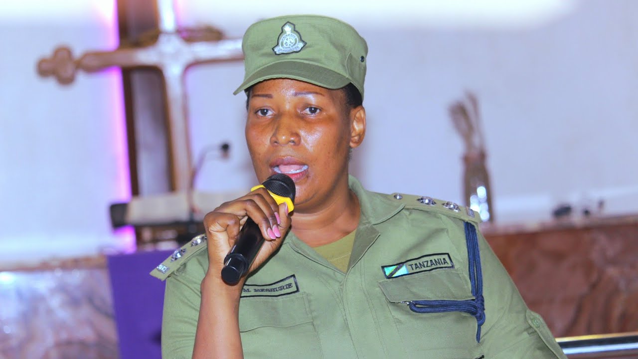INSPECTOR PENDO MESHURIE AKIWAFUNDISHA WANAWAKE WA UMOJA WA MAKANISA  SOMO LA UKATILI WA KIJINSIA 