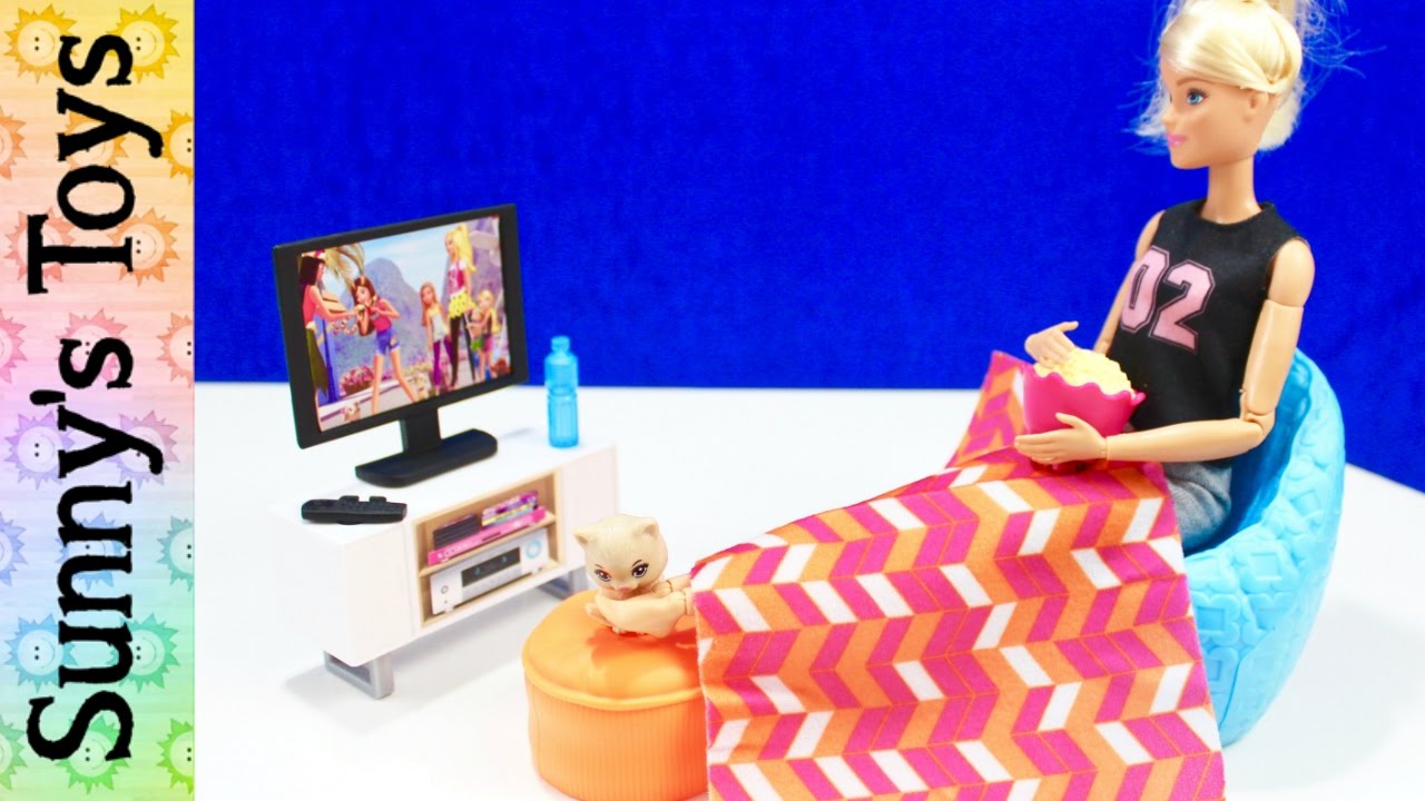 barbie movie night & accessories playset