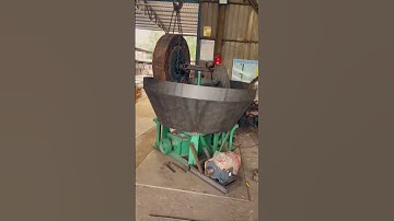 Gold grinding machine,rock gold ore,crushing and grinding#goldmining #gold #miningmachine  #machine