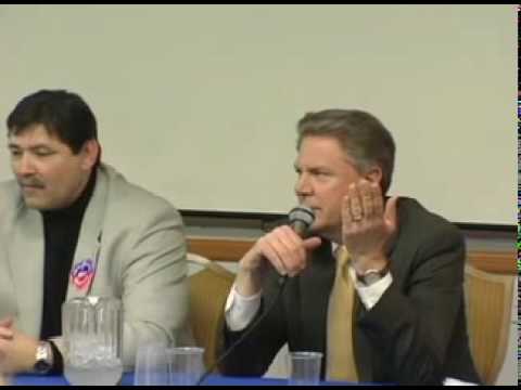 Rep. Frank Pallone answers questions from PDA memb...