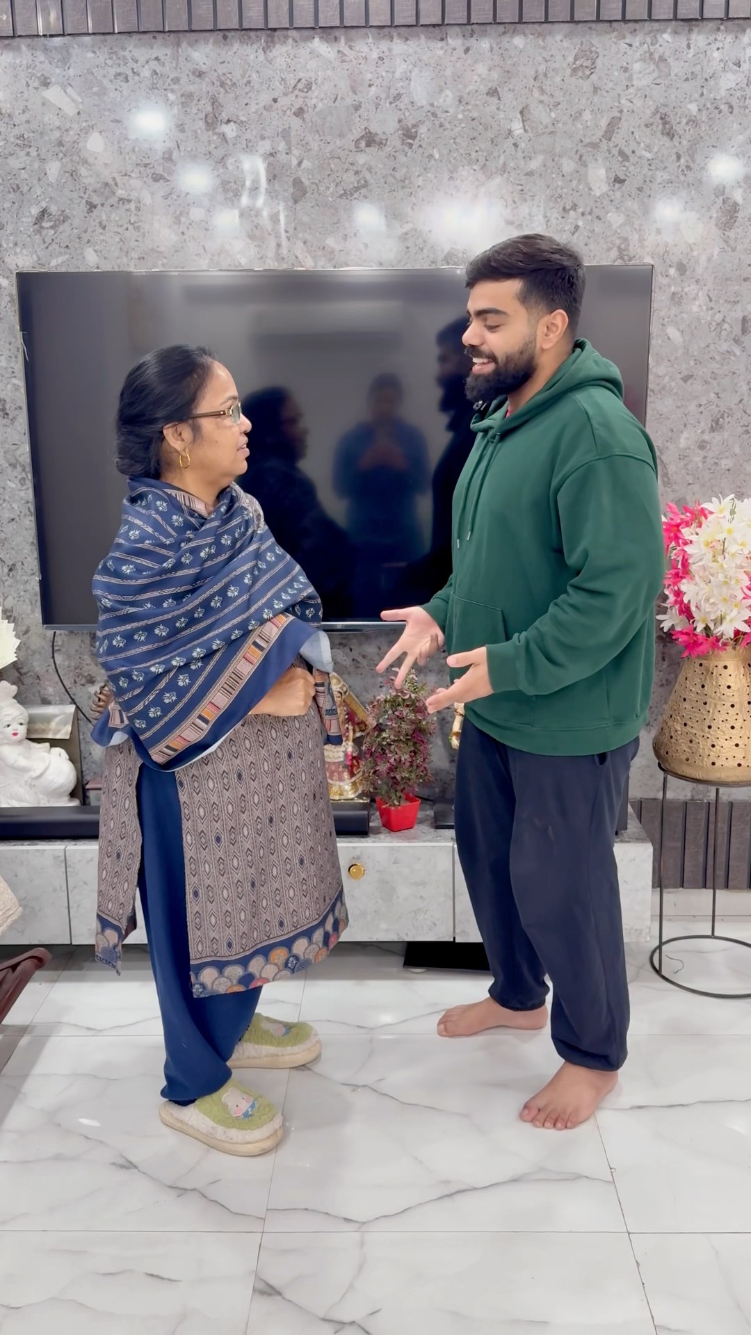 Gaurav nai mummy k saath prank kardiya #shorts #gauravaroravlogs #youtubeshorts