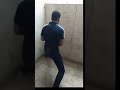 شاب يضرب في الجدار علي اغنيه حمو بيكا mp3