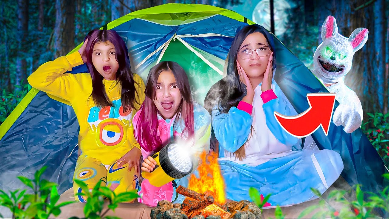 DORMIMOS NA CABANA E O COELHO MALVADÃO APARECEU AS 3 HORAS DA MANHÃ *ficamos com medo