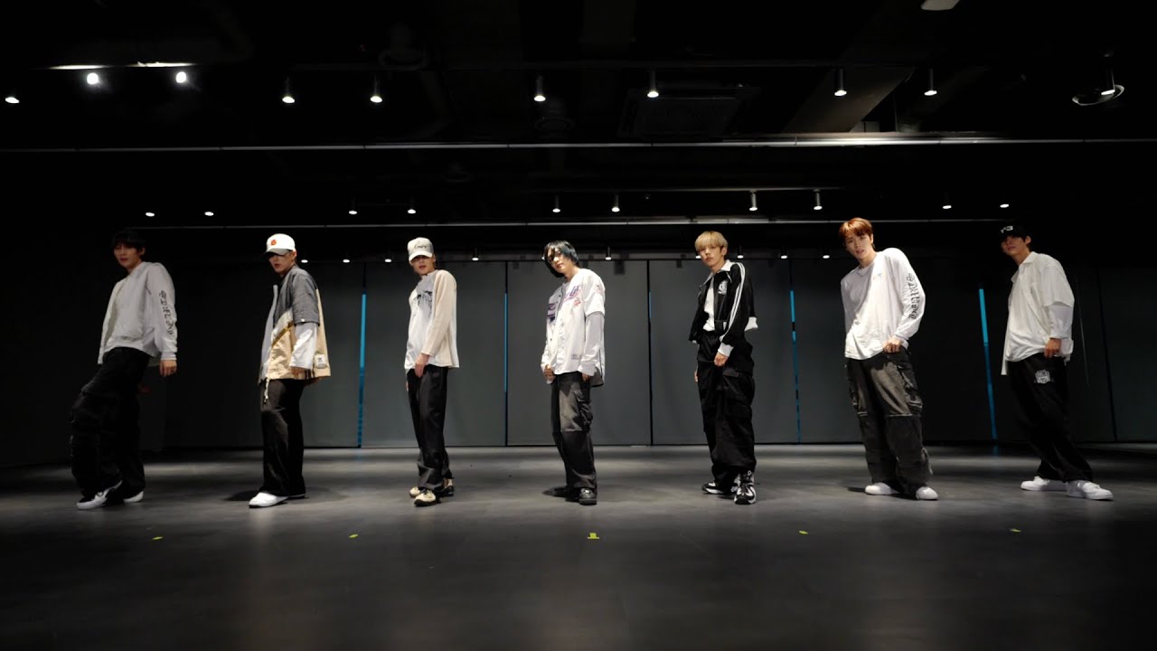 RIIZE 라이즈 'Talk Saxy' Dance Practice - YouTube