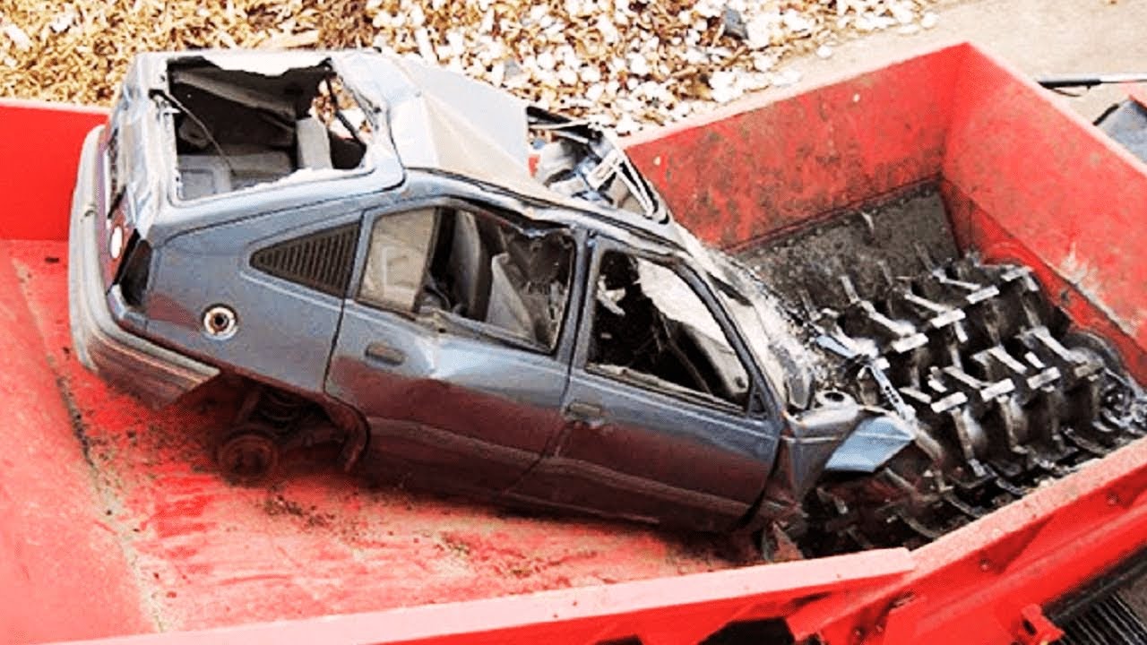 Extreme Car Crusher in Action 🚗💥 Crushing Everything with Modern Technology!