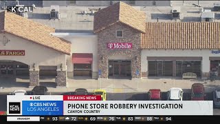 Thieves steal $6k worth of goods from Santa Clarita T-Mobile