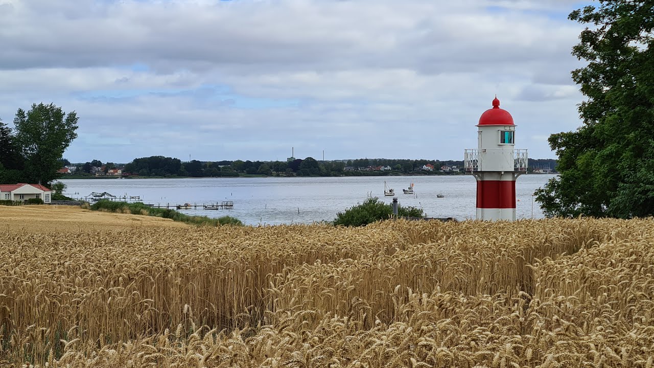 In Dänemark auf dem Europa Fernwanderweg E 6 der Flensburger Förde entlang
