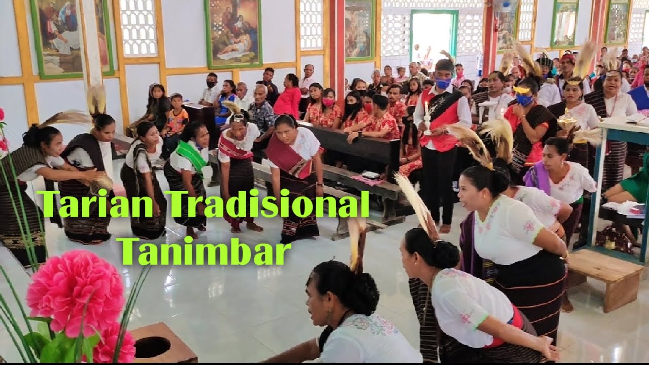 Persembahan Kudus (Sebuah Tarian Tradisional Tanimbar) Desa Sangliat Dol