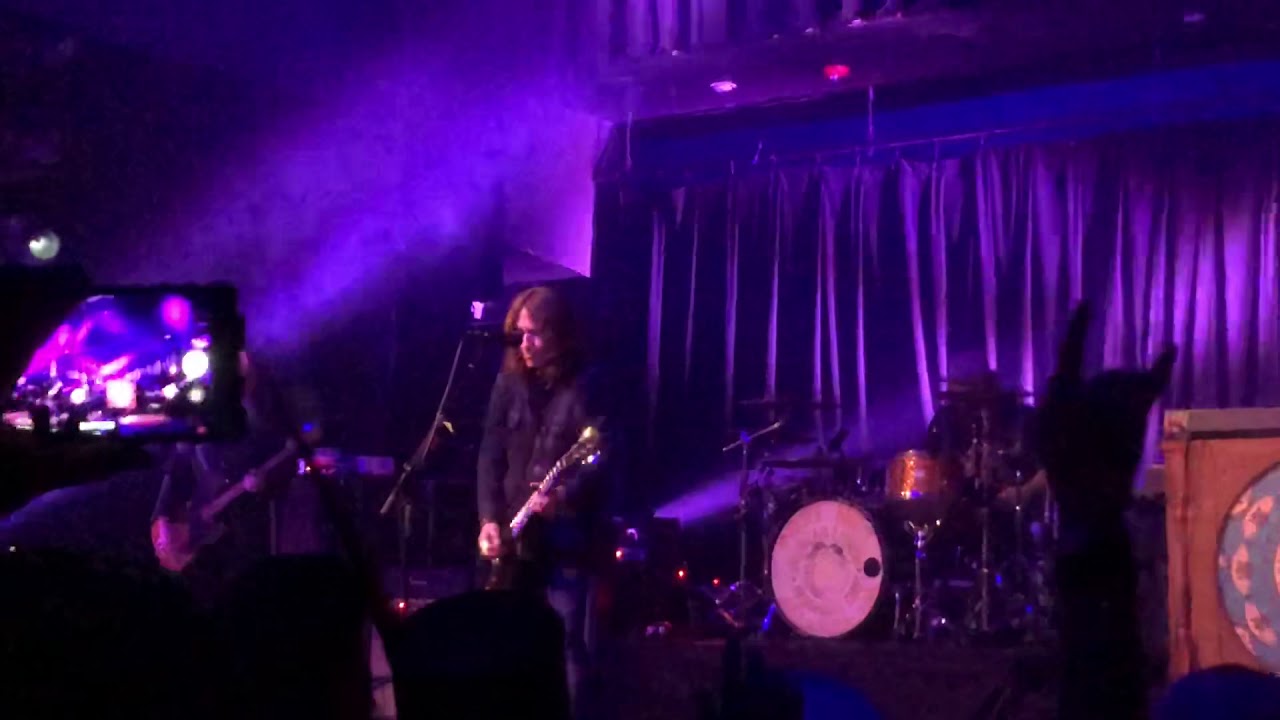 Blackberry Smoke , Sunrise in Texas, Emos Austin YouTube