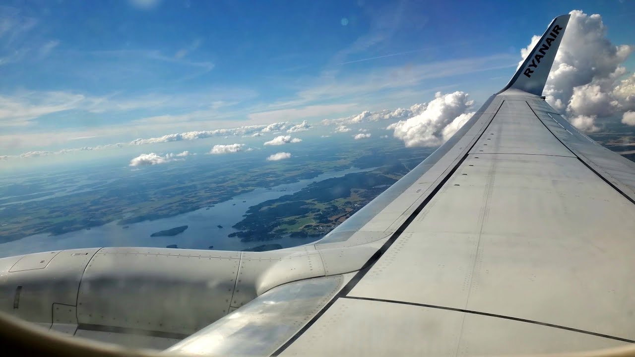 Takeoff from Stockholm Arlanda Airport | 737-800