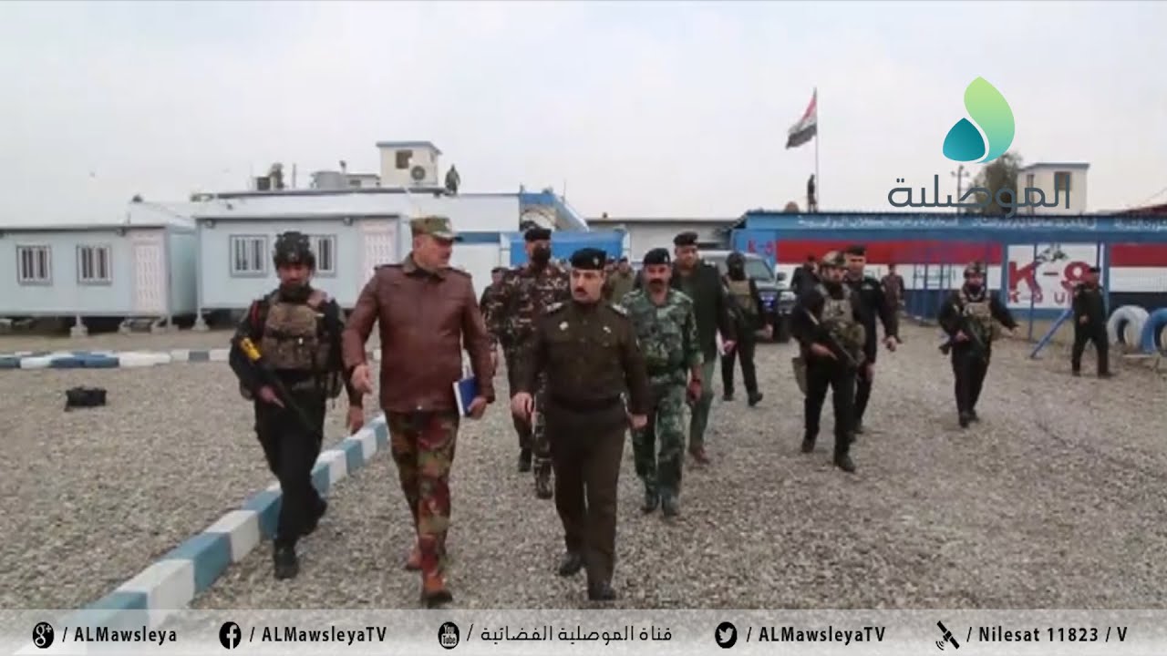 قائد شرطة نينوى يتفقد عمل مديرية ادارة الكلاب البوليسية ويكرم المنتسبين المرشدين لتميزهم في عملهم