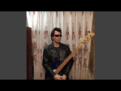 在 YouTube 上观看 Я жил в развалинах домов 在 YouTube 上观看 Я жил в развалинах домов