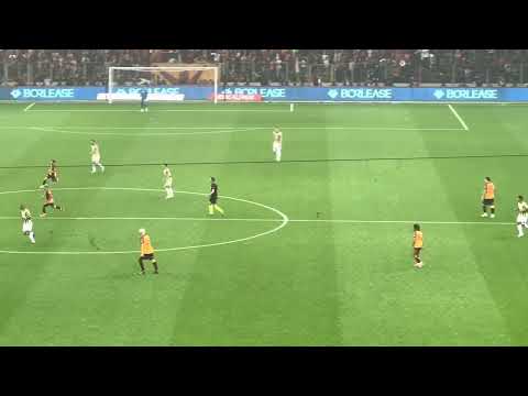Müthiş Tezahüratlar ve Zaniolo’nun Fenere 2.Golü Tribün Çekim Müthiş Açı  Galatasaray 3-0 Fenerbahçe