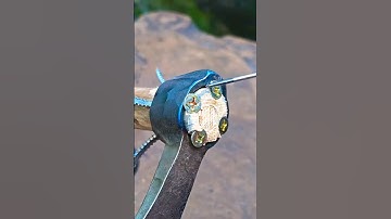 Crazy way to attach a hoe handle extremely firmly! #hoe #shorts #diy