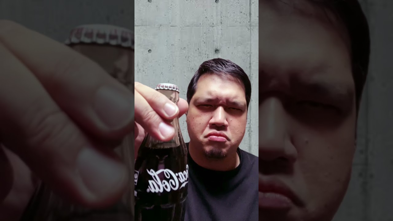 刃牙 瓶コーラはこう飲む Short Youtube