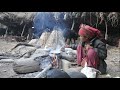 Cooking curry of pumpkin an meat by using traditional technology