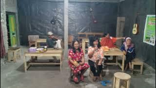patah hati keroncong,live yanti dan  adik