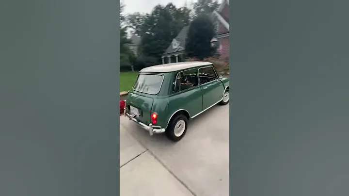 Austin Cooper S 1071 returning home