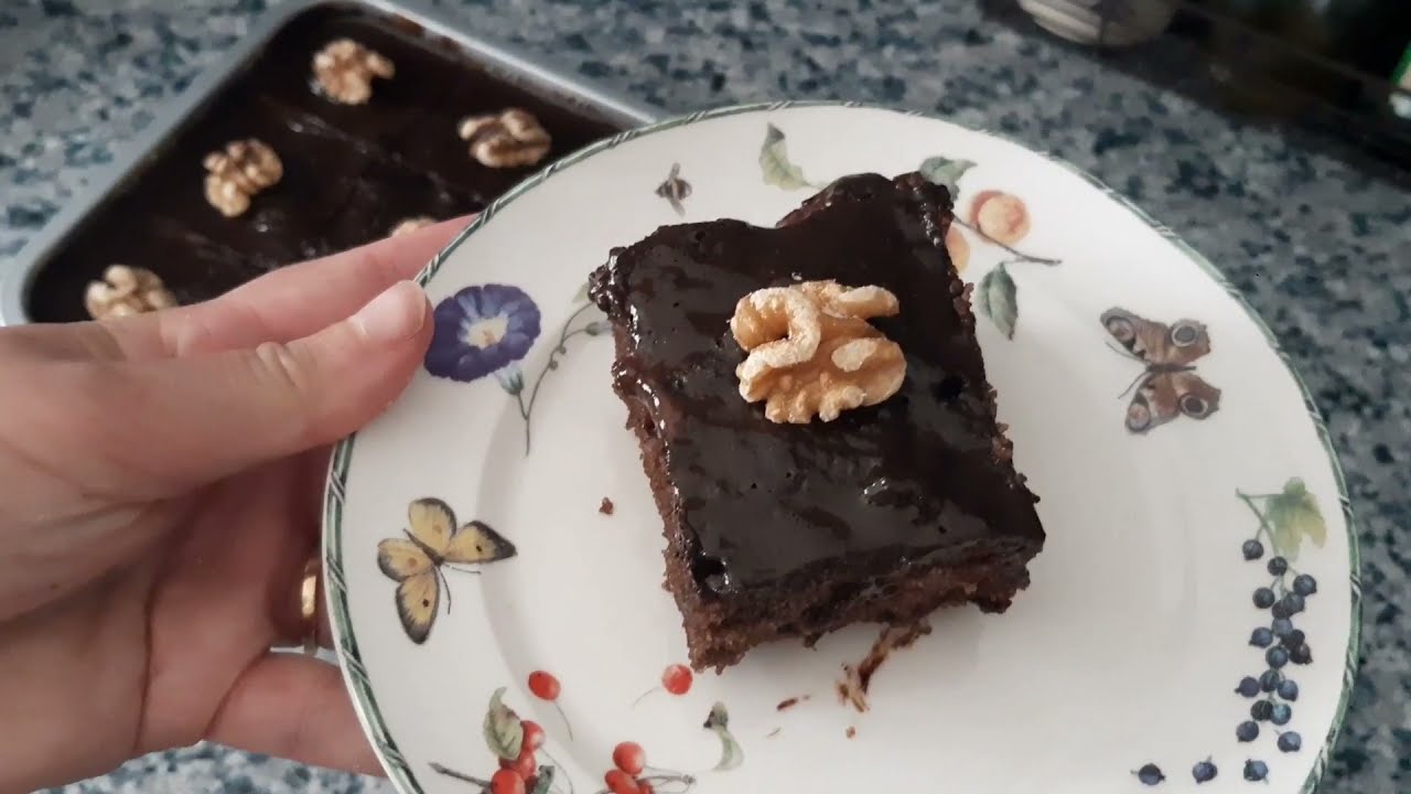 Basboussa aux chocolat /بسبوسة بالشوكولا معلكة و هشيشة كتدوب في الفم تستحق التجربة