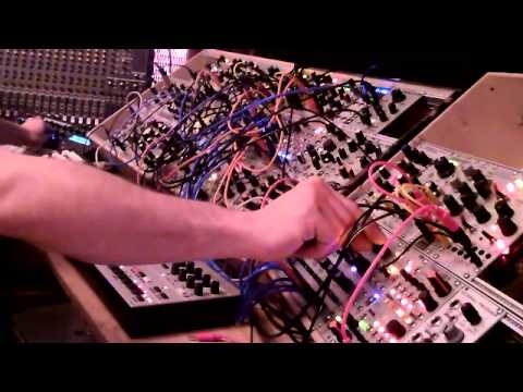 Mutable Instruments Elements with different vco in both inputs and FM