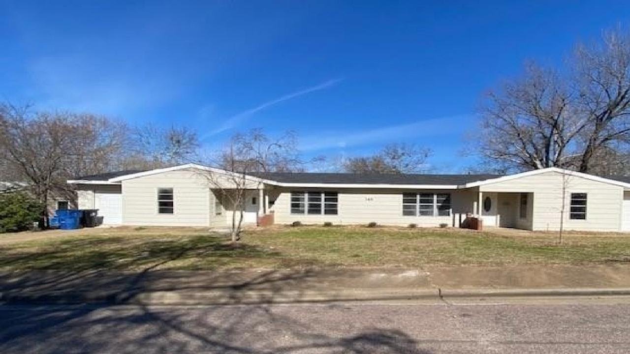 165 Eisenhower Boulevard, Denison, TX Presented by Sharon Bartlett