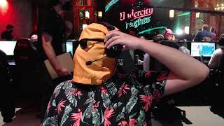 Capri Les Estas Dando Material A Los Pajeros