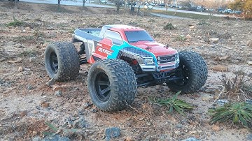 Arrma Granite Voltage 2s Lipo Open Field Run