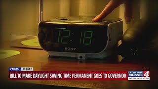 Bill to make daylight saving time permanent goes to governor