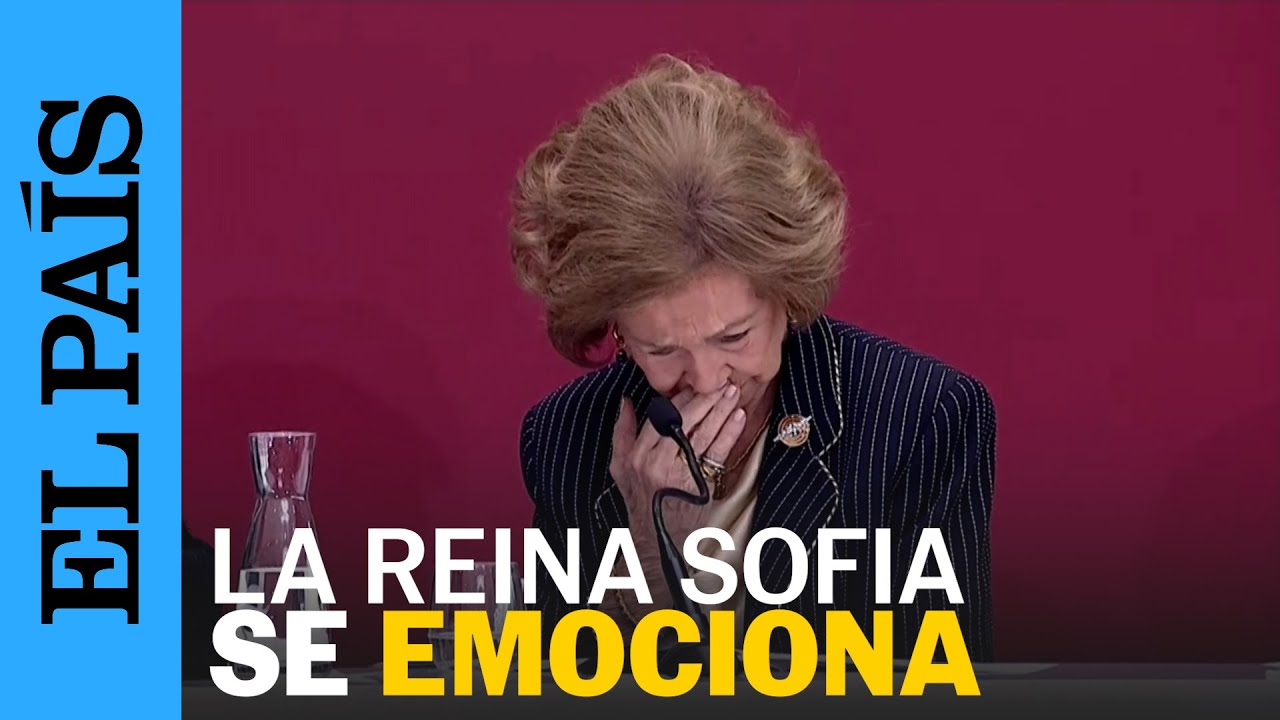 La REINA SOFÍA rompe a llorar en un acto de la Universidad Camilo José Cela con Lora-Tamayo |EL PAÍS