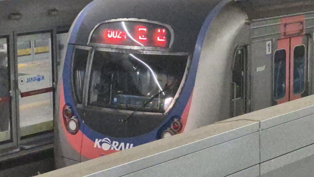 2026.01.17 경의중앙선 왕십리역 문산행 321×03편성 진입 