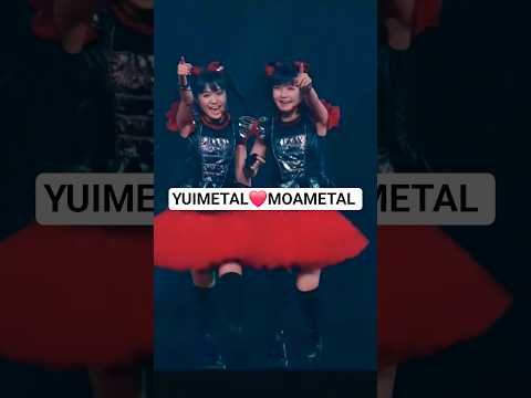 YUIMETAL and MOAMETAL leading the fans #yuimetal #babymetal #shorts