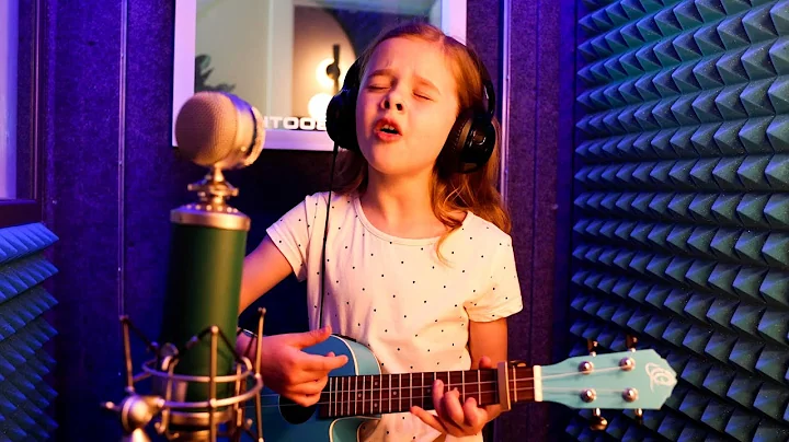 Somewhere Over The Rainbow  8-Year-Old Claire Cros...