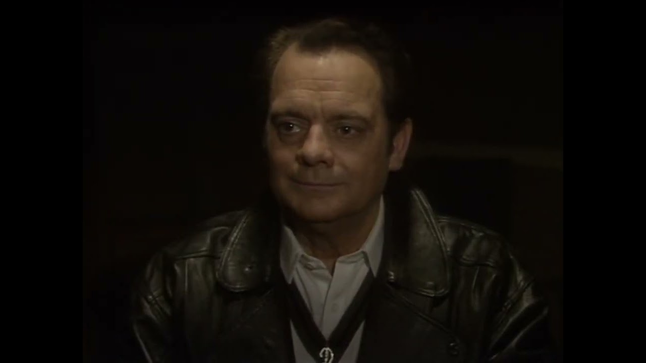 Watch Only Fools and Horses, the full seance. on YouTube Watch Only Fools and Horses, the full seance. on YouTube