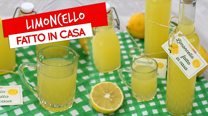 Limoncello fatto in casa: ricetta del liquore al limone
