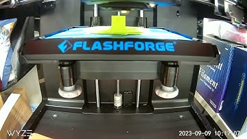 Time lapse of 3D print (MY FIRST UPLOAD!) (Flashforge Finder 2.0)