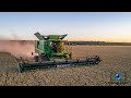 NEW John Deere S780i / Moisson au coucher du soleil / Big combine harvesting