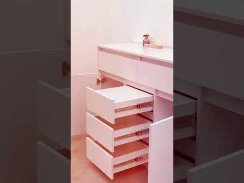 Дводверний комод на 5 висувних ящиків та з 4 закритими полицями з ДСП Комбіновані комоди в спальню, відео 1