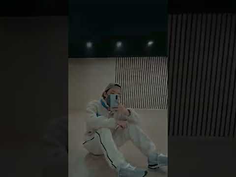 Video [Tik Tok BTS] 1 tấm hình 1 cái điện thoại ôi đại gia... - youtube