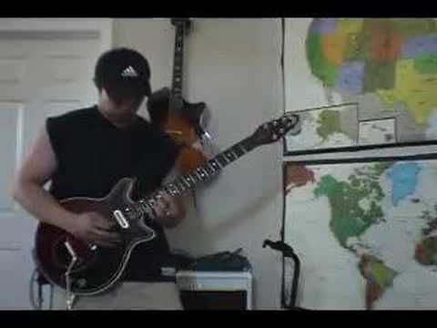 Queen - We Will Rock You (Guitar Solo) - YouTube